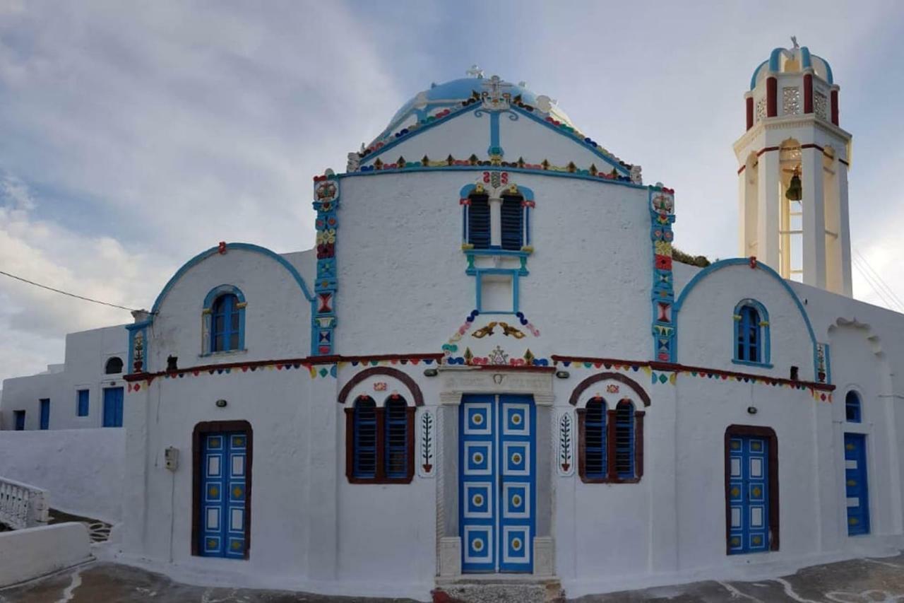 Вилла Agrilia Secluded Cave House Тирасия Экстерьер фото